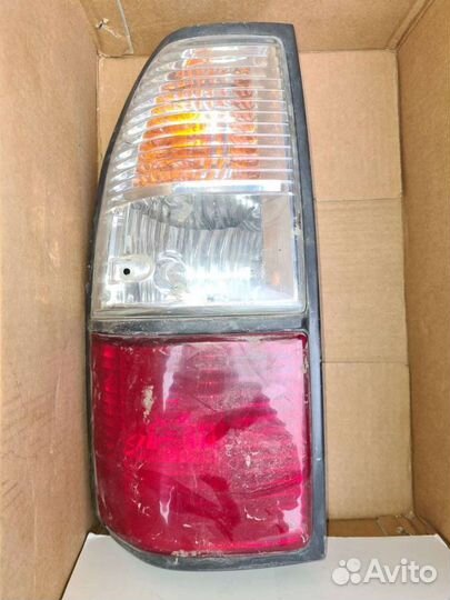 Задний фонарь лкп 90. Повторитель в бампер пр