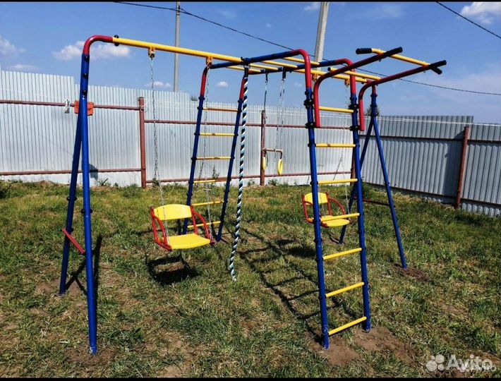 Детская площадка с 2 качелями