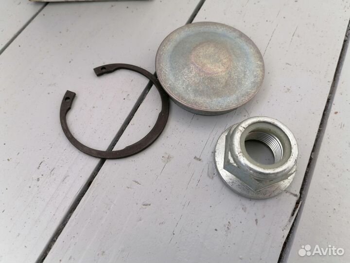 Продам подшипники