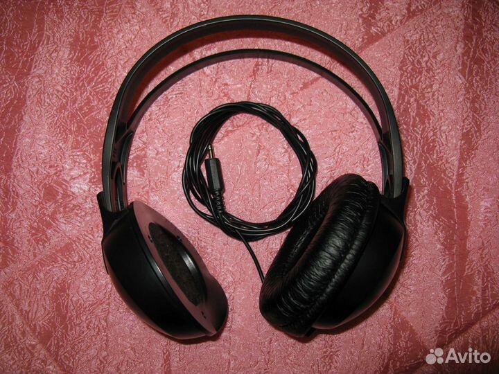 Буржуйские проводные наушники