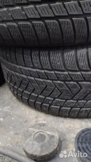 Pirelli Scorpion Winter 275/45 R21