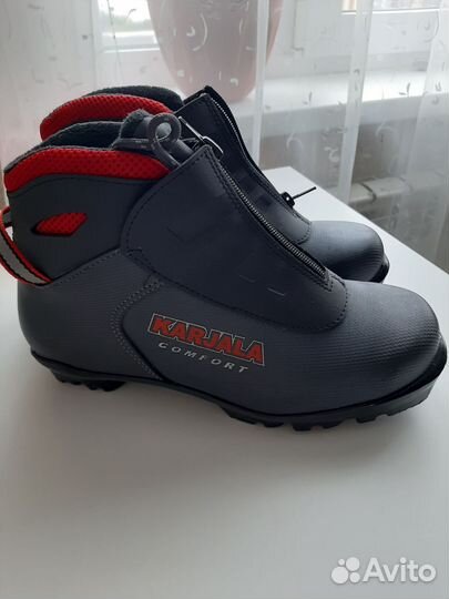 Ботинки лыжные