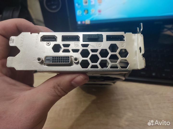 MSI AMD Radeon RX 570 armor OC 8GB