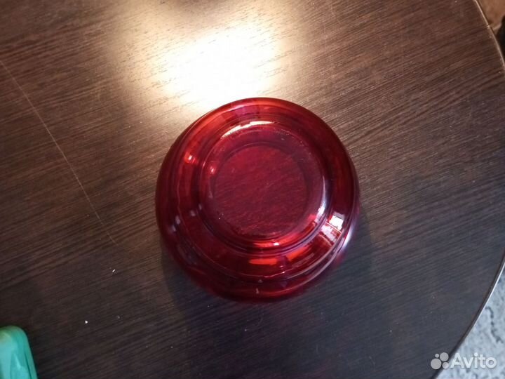 Ваза красная хрустальная СССР