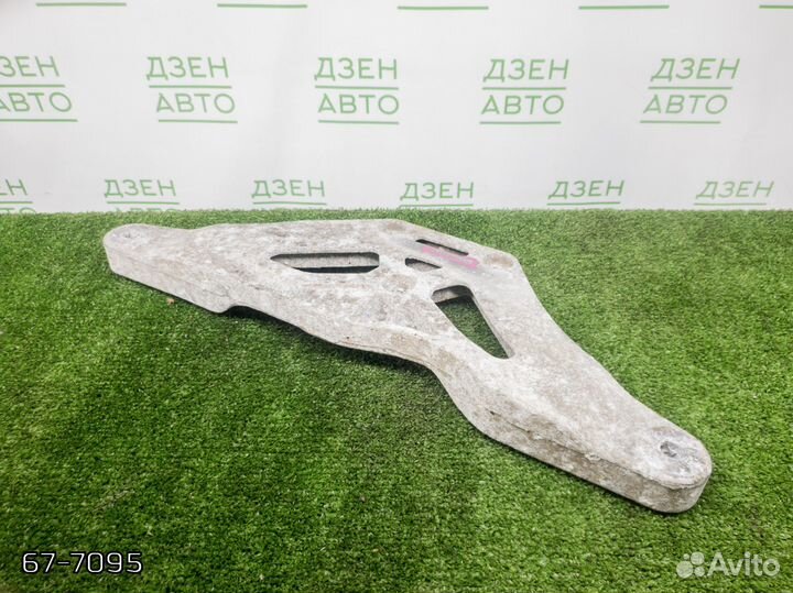 Кронштейн заднего редуктора Audi A6 C6