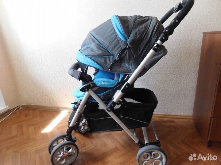 Прогулочная коляска