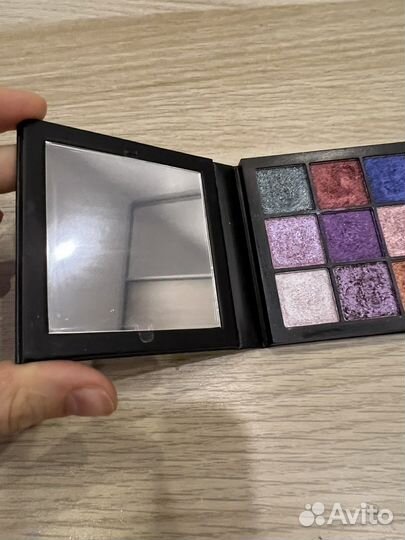 Палетка теней Huda beauty, Gemstone Obsessions