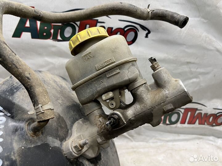 Главный тормозной цилиндр Nissan Sunny FB15