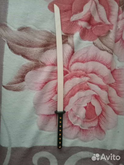 Деревянная катана