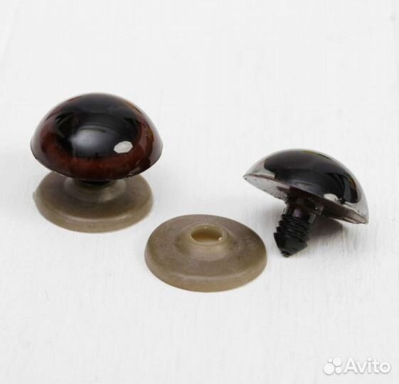 Глаза винтовые с заглушками