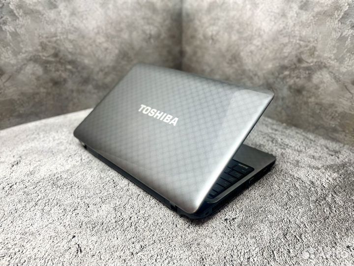 Ноутбук Toshiba 4ядра