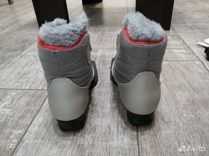 Ботинки лыжные р. 30-31 (19-20.5см)