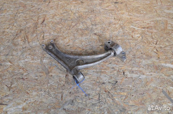 Рычаг передний Audi Q3 8U 2012