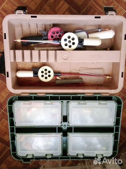 Рыболовный ящик