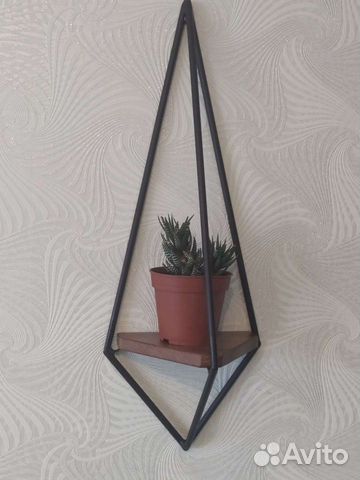 Полка настенная для цветов