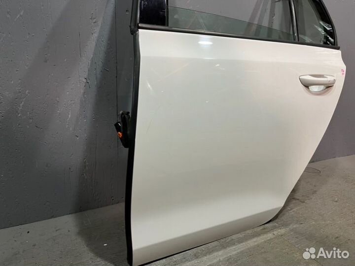 Дверь задняя левая Volkswagen Golf 6
