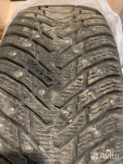Nokian Tyres Hakkapeliitta 8 215/55 R17