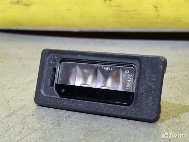 Фонарь подсветки номера Volkswagen Polo Mk5 MK5