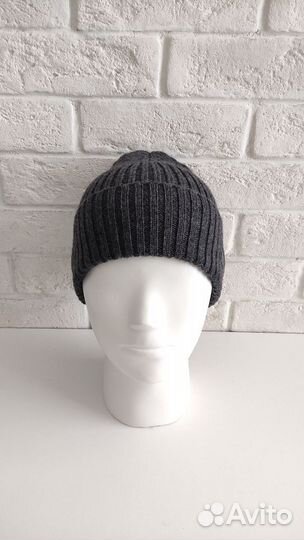 Вязаная шапка мужская
