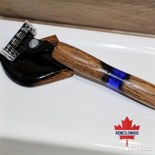 Бритва из дерева и смолы