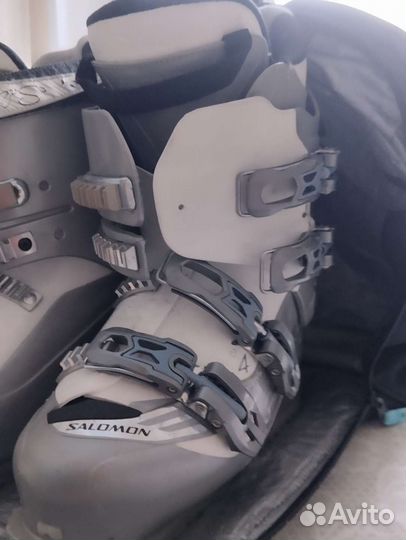 Горнолыжные ботинки