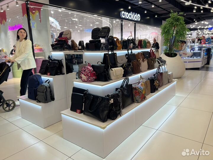 Торговый островок в ТК Космос