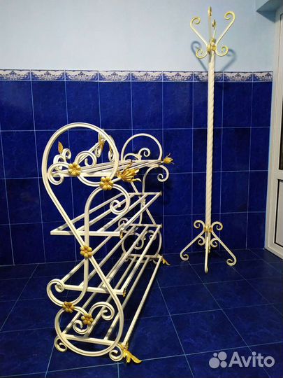 Вешалка напольная