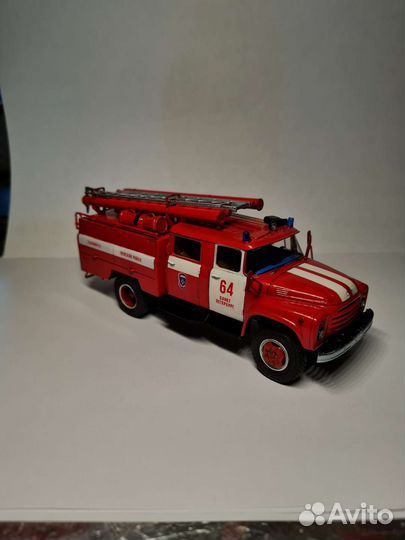 Модель пожарной машины ац-40(130) ЗИЛ 130 1:43