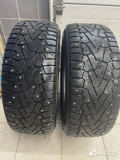 Pirelli Ice Zero 245/45 R19