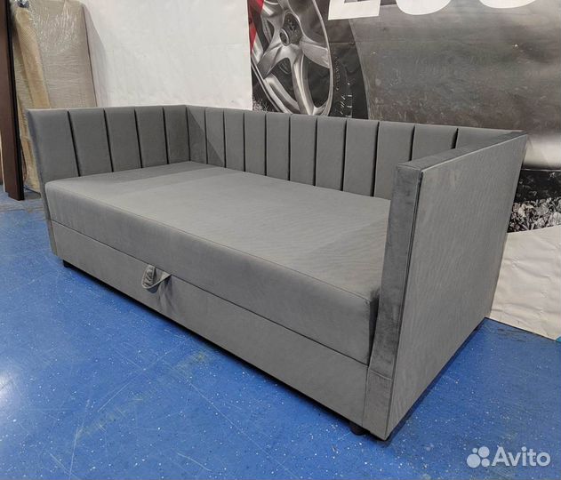 Кровать в детскую