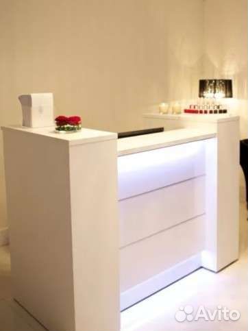 Стойка ресепшн