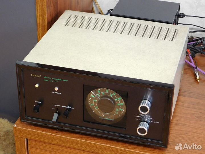 Тюнер Sansui TU-777