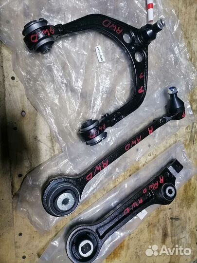 Рычаги комплект с права Dodge charger LD