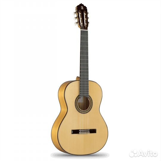 Классическая гитара Alhambra 8.215 Flamenco Conser
