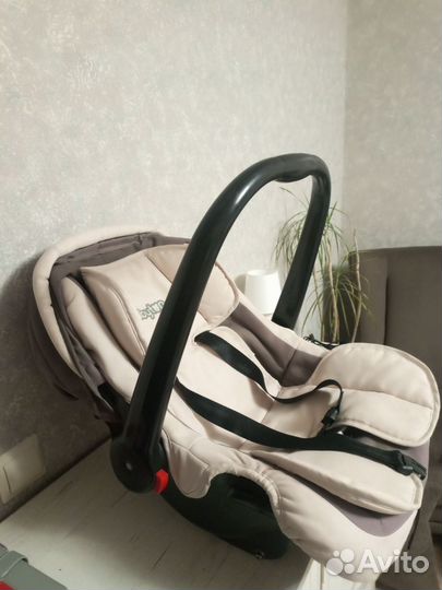 Автомобильное детское кресло от 0 до 18 кг