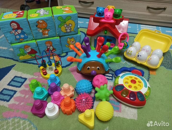 Развивающие игрушки пакетом для малышей