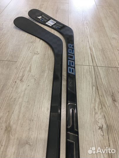 Клюшка хоккейная