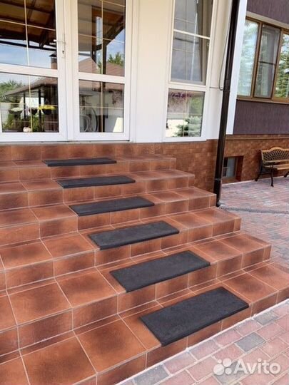 Коврик резиновый на ступеньку