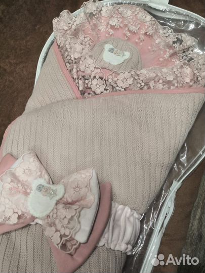 Комплект на выписку зимний для девочки. Конверт