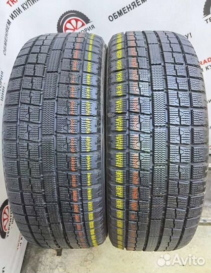 Toyo Observe Garit KX 215/55 R17 94Q