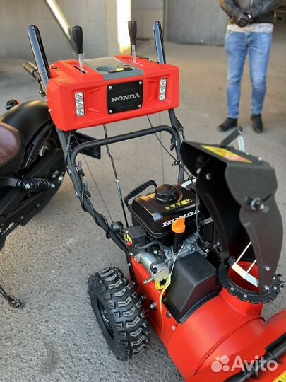 Honda HSS613LE Снегоуборщик самоходный