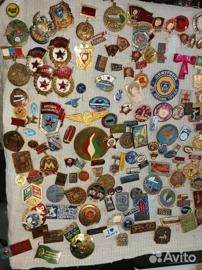 Коллекция значков СССР разные темы