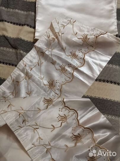 Набор из покрывала с наволочками и занавесок