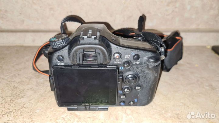 Зеркальный фотоаппарат sony A77