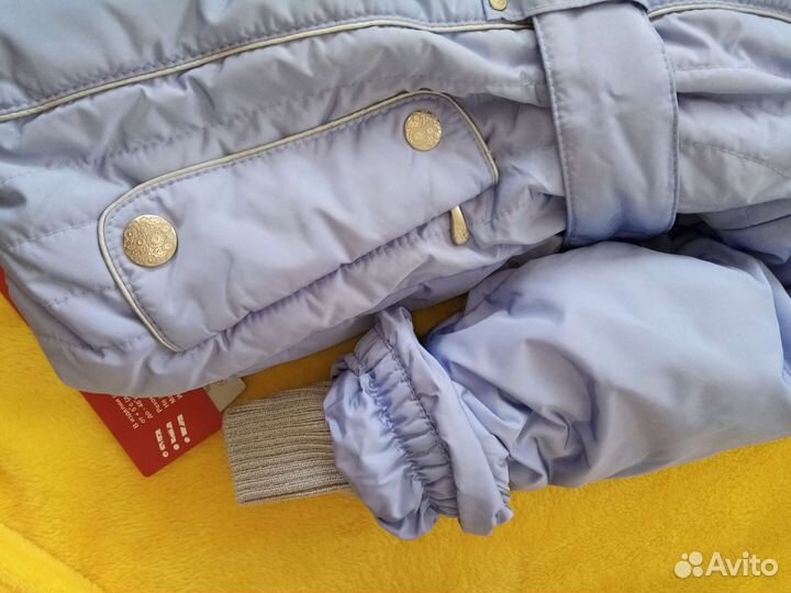 Куртки зимние и демисезонные для девочек двойняшек