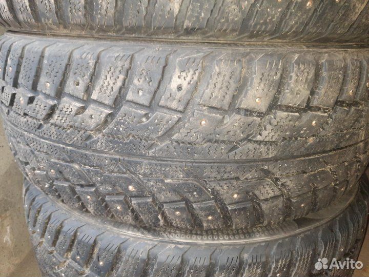 Kumho I'Zen RV Stud KC16 225/65 R17 106T