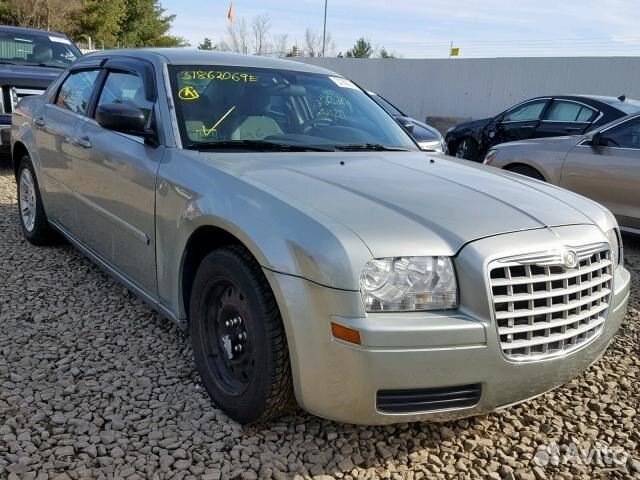 Разбор на запчасти Chrysler 300C 2004-2011