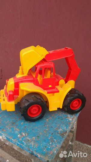 Игрушка грузовик