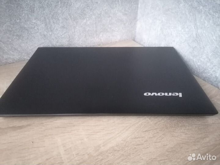 Ноутбук Lenovo