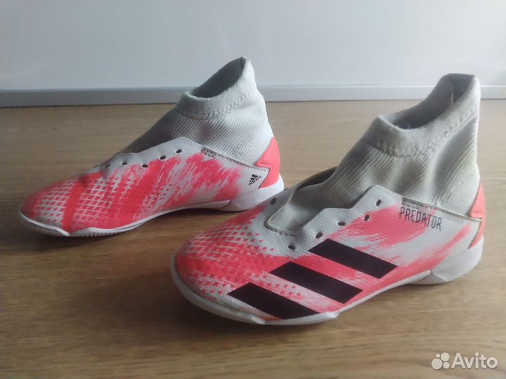 Футзалки adidas predator